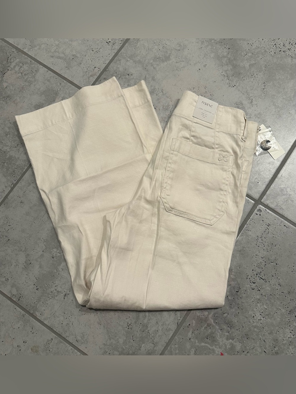 The Colette Cropped Wide-Leg
Trousers by Maeve: Linen Edition - Picture 4 of 10